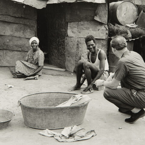 Candid Stoffel visits the people of a slum near the town of Kwekwe (also Que que) in what was then Rhodesia in 1968. (SMB archive)