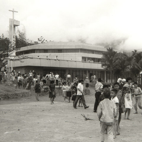 Die von Julius Felder geplante und gebaute neue Kirche für die Gemeinde Ch'ang-pin in Taiwan. (Foto von 1967, SMB-Archiv).